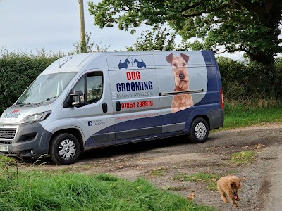 Grooming Van Image
