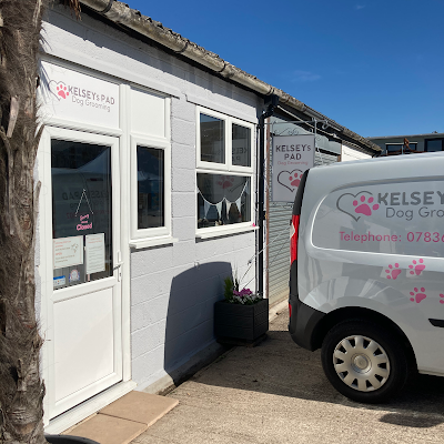 Grooming Van Image