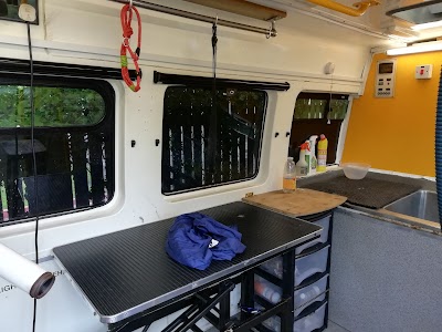 Grooming Van Image