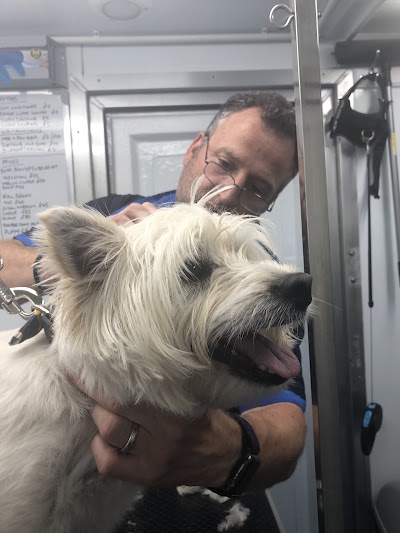 Grooming Van Image