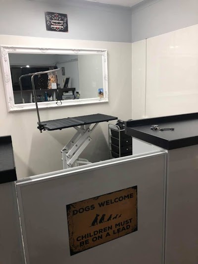 Grooming Van Image