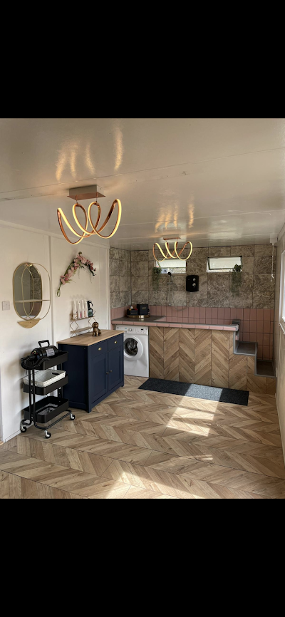 Grooming Van Image