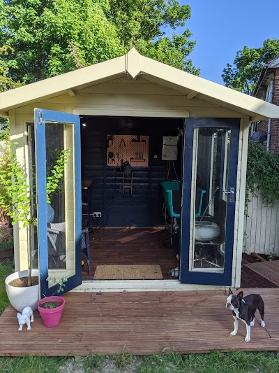 Grooming Van Image