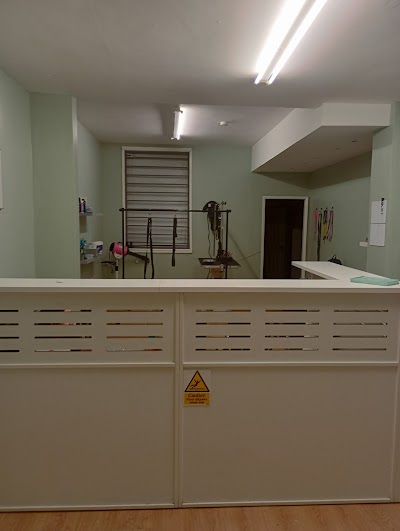 Grooming Van Image