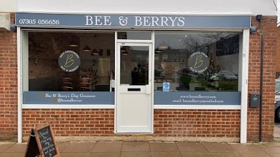 Bee and Berry’s Dog Groomers and Pet Supplies