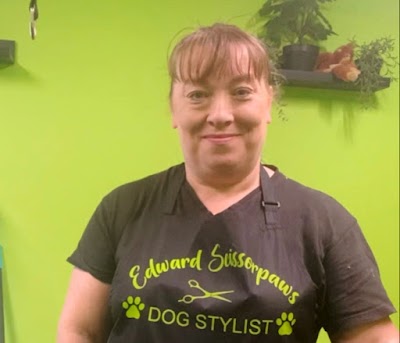 Edward Scissorpaws Dog Stylist