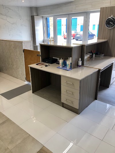 Grooming Van Image